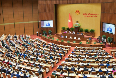 Kỳ họp thứ tám Quốc hội khoá XV đã thông qua Nghị quyết về Kế hoạch phát triển kinh tế - xã hội năm 2025. Ảnh: TL