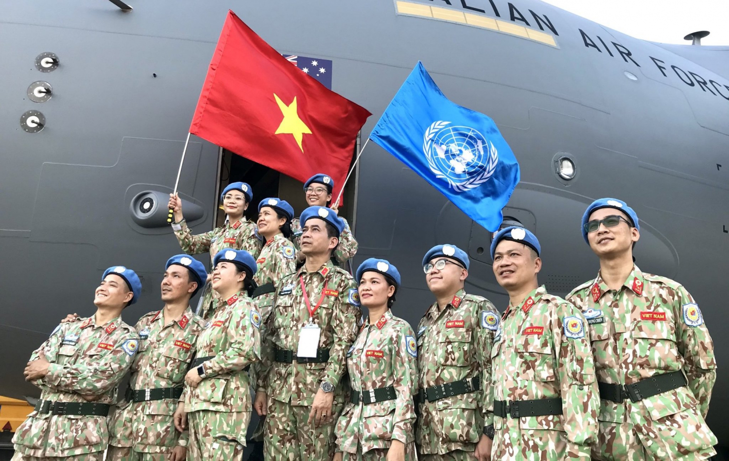 Các sĩ quan Quân đội nhân dân Việt Nam lên đường làm nhiệm vụ tại Nam Sudan, tham gia vào hoạt động gìn giữ hòa bình của Liên hợp quốc. Ảnh: TL