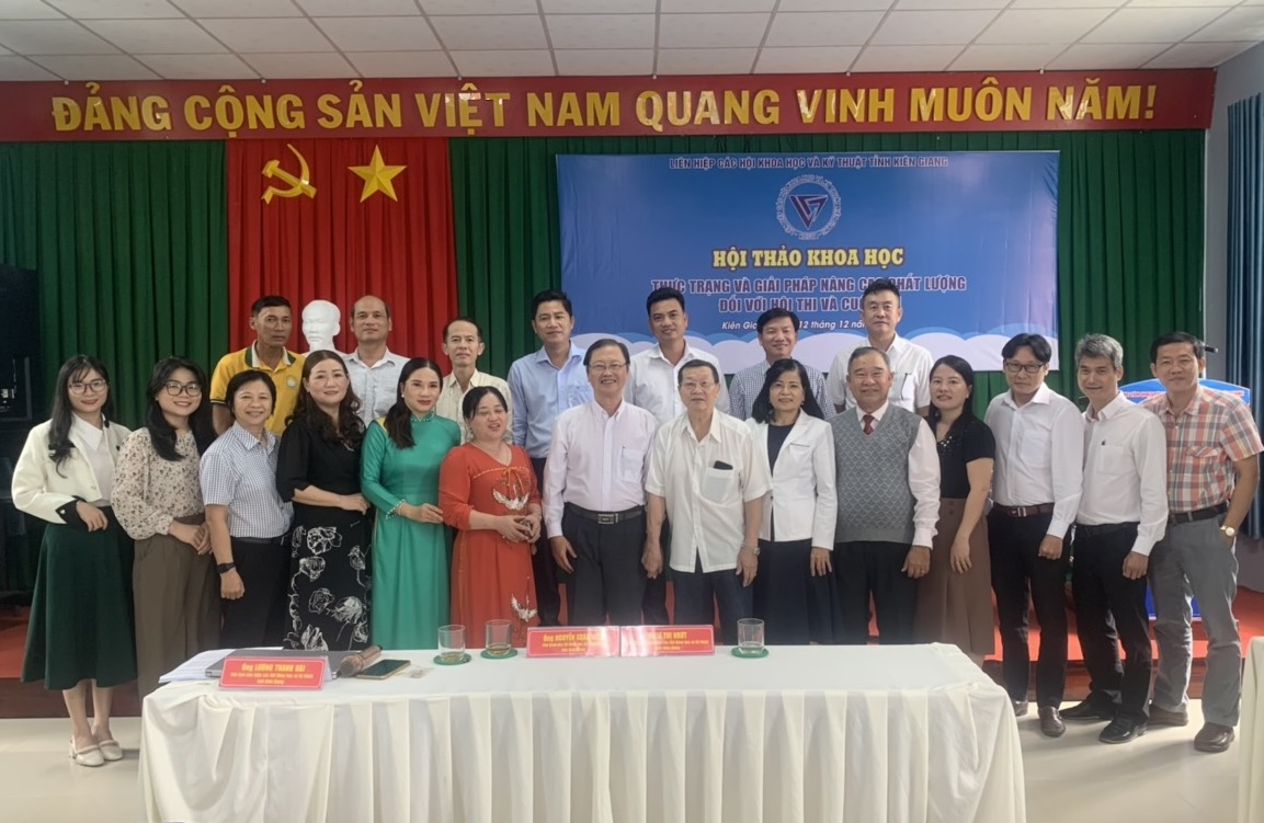 Các đại biểu dự Hội thảo khoa học do Liên hiệp các hội khoa học và kỹ thuật tỉnh Kiên Giang tổ chức.